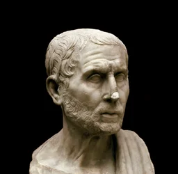Az apameiai Poszeidóniosz (Posidonius) görög filozófus és történetíró, az úgynevezett Atléta márvány mellszobra (Kr. e. 135-51), Nápoly, Museo Archeologico Nazionale, 6142. sz.
