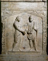 Római művészet: esküvői jelenettel díszített síroltár (Junctio dextrarum). Lapos dombormű. Róma, Museo Nazionale Romano