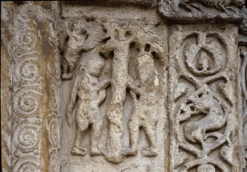 Ádám és Éva. Részlet a bazilikán homlokzatáról, 12. század eleje (dombormű)