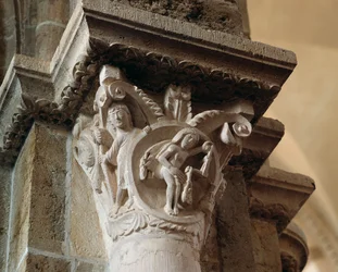 Mérleg (faragott tőke)