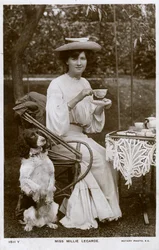Millie Legarde angol színésznő, 1906.