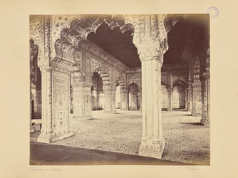 Delhi; a palota, a Dewan-i-Kass belső tere