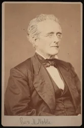Mason Noble tiszteletes portréja 1809-1881, 1876-1880 között.