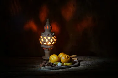 Ragyogó lámpáscsendélet