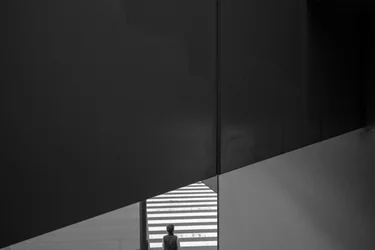 Magányos alak – Városi geometria