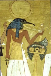 Ókori Egyiptom, falfestmény Inherkhau sírja, Théba, Thoth Isten bemutatja az elhunytat Ozirisznek, 20. dinasztia, Ibisz feje Isten holdkoronggal (fotó)