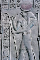 Ókori Egyiptom, falfestmény/faragás, Hórusz papirusztekercsre ír, Sebek és Hórusz temploma, Kom Ombo (fotó)
