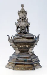 Buddha mint gyógyító, Lan Na kultúra (bronz)
