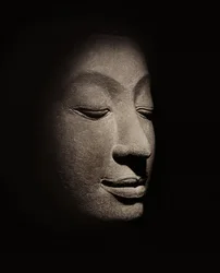 Buddha feje a korai Ayutthaya időszakból