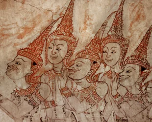 Részlet a késő Ayutthaya időszakból származó égi istenségeket ábrázoló falfestményekről (kőre festve)