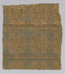Textiltöredék a San Valerius templomból (selyem, aranyozott állati szubsztrát selyemmag körül)