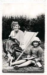 Gladys Cooper 1888-1971, angol színésznő, lányával, Joannal, 20. század elején.