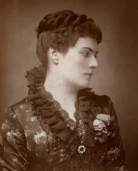 Sophie Eyre brit színésznő, 1883