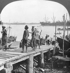 Leszállás az Irrawaddy folyón, Rangoon, Burma, 1908