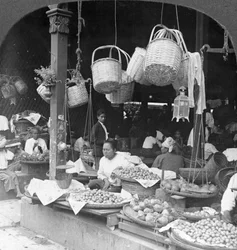 Üzletek egy hazai piacon, Rangoon, Burma, 1908