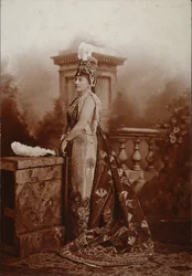Louise, Devonshire hercegnője, mint Zenobia, Palmyra királynője, Devonshire hercegné gyémánt jubileumi bálja a Devonshire House-ban