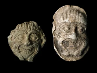 Humbaba démon fejei (terrakotta)