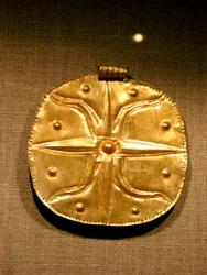 Palesztinó-szír medál Kánaánból, ie 1750 körül (arany)