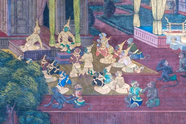 Falfestmény a Ramayana jeleneteit ábrázoló Wat Phra Kaeo-ban, a Királyi Nagy Palota, Bangkok, Thaiföld