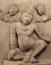 Megkönnyebbülés, Chedi Chula Pathom, Dwaravati Iskola (Stukkó)