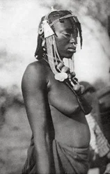 Arab nő Dél-Szudánból, Abu Matarik Halfába, Szudánba, 1925 1927.