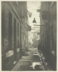 A High Street 80. szám bezárása