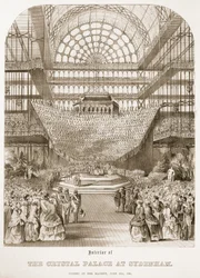 Viktória királynő 1854. június 10-én megnyitotta a Crystal Palace-t Sydenhamban