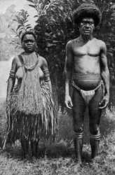 A halottak bánatát kenderkötők mutatják, Új-Guinea, 1922