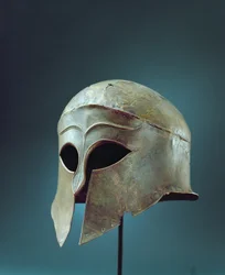 Korinthoszi stílusú sisak (bronz)