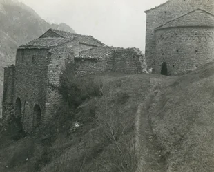 San Pietro al Monte apátság, Civate, Lombardia, Olaszország, Ugo Monneret de Villard fotója, 1910 körül.