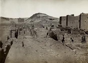 Szent Simeon kolostor, a teraszos területről délnyugatra, Asszuán, Egyiptom, Ugo Monneret de Villard fotója.