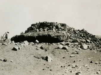 Romok a Goz Regeb régióban, Szudán, Ugo Monneret de Villard fotója, 1925 körül.