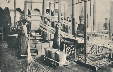 Viaszkúpgyártó üzem, 1917