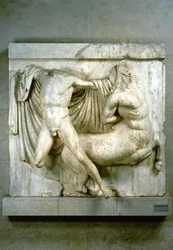 Harc egy emberi lapith és egy kentaur között, a Parthenon metópja között, ie 440 körül