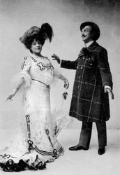 Ada Blanche és JR Hale az érem és a szobalány egyik jelenetében, 1909