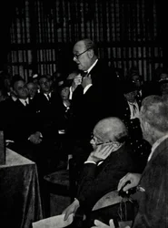 Beszéd a francia közönséghez, 1936. szeptember 24., 1945.