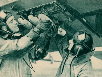 Bombázási kiképzésben részesülő légi megfigyelő, 1940