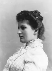 Alma Schindler, osztrák társasági személyiség és zeneszerző, 1900