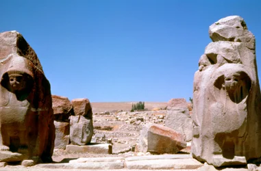 Ősi lelőhely Alaca Huyuk közelében, Egyiptom, ie 1350 körül