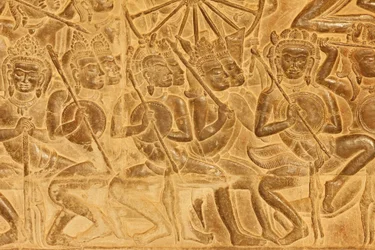 Angkor Wat dombormű-szobor részlete a Kurukshetra csatából, Siem Reap, Kambodzsa