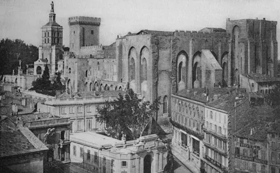 Avignon - Pápai palota Kilátás az óratoronyra, 1925