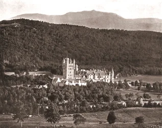 Balmoral kastély, Aberdeenshire, Skócia, 1894.