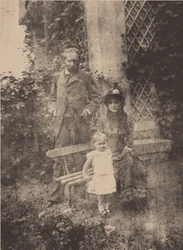 Berthe Morisot, férje, Eugène Manet és lányuk, Julie, 1881 körül