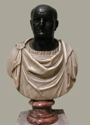 Vespasianus mellszobra, 1. h. 1. sz. HIRDETÉS