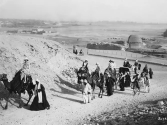 Tevetúra, Giza, Egyiptom, 1920-c1930-as évek