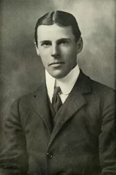 Fox kapitány, 1919.