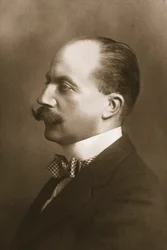 HR Burroughes kapitány, 1911.