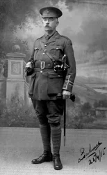 Palmer kapitány, parancsnok, Dover, 1915