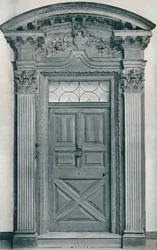 Faragott fából készült ajtó, tizennyolcadik század eleje, 1909