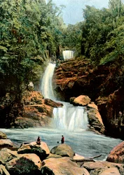 Kaszkád Namorában, Madagaszkáron, 19. század végén